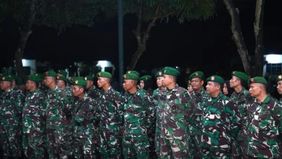 Sebanyak 555 personel TNI diturunkan untuk membantu proses evakuasi warga terdampak banjir di Sibolga, Sumatera Utara. Informasi itu disampaikan oleh Kepala Pusat Penerangan TNI Mayor Jenderal TNI (Mar) Freddy Ardianzah di Jakarta.