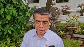 Menteri Ketenagakerjaan (Menaker) Yassierli memaparkan perkembangan terbaru mengenai pembahasan Upah Minimum Provinsi (UMP) 2026 setelah mengikuti rapat terbatas bersama Presiden Prabowo Subianto di Istana Kepresidenan, Kamis, 27 November 2025 sore.