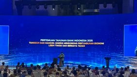 Prabowo Subianto menegaskan instruksi kepada seluruh jajaran kabinet untuk mempercepat pembangunan jembatan penyeberangan bagi pelajar di berbagai pelosok daerah