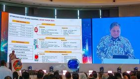 Menteri Koordinator Bidang Perekonomian Airlangga Hartarto menargetkan belanja masyarakat selama rangkaian program diskon nasional pada akhir tahun mencapai Rp120 triliun. Target tersebut didorong berbagai agenda promo yang digelar pemerintah, mulai 