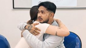 Beby Prisillia membagikan kondisi terkini Onadio Leonardo, dari panti rehabilitasi narkoba.