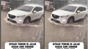 Situasi terkini di Jalan Radar Auri Cibubur tepat di sebrang SPBU Vivo/Turunan Apartemen sudah mulai banjir, bagi sobat yang ingin melintas harap berhati-hati atau sementara bisa cari jalur alternatif lain.