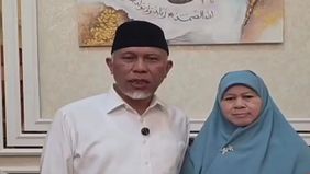 Gubernur Sumatera Barat, H. Mahyeldi Ansyarullah, memutuskan membatalkan pesta pernikahan putranya sebagai bentuk empati terhadap masyarakat yang tengah berduka akibat bencana besar yang melanda wilayah tersebut.