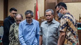 Mantan Ketua Pengadilan Negeri Jakarta Selatan periode 2024–2025, Muhammad Arif Nuryanta, bersama tiga hakim nonaktif akan menjalani sidang vonis terkait dugaan suap dalam putusan lepas (ontslag) perkara korupsi pemberian fasilitas ekspor minyak sawi