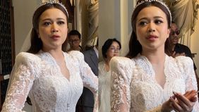 Brisia Jodie resmi melepas status lajanganya usai dipersunting oleh Jonathan Alden di Katedral Jakarta, dengan memakai gaun konsep Kate Middleton.