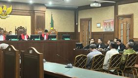 Tiga hakim nonaktif yang sebelumnya menjatuhkan vonis lepas (ontslag) dalam kasus korupsi pemberian fasilitas ekspor minyak sawit mentah (crude palm oil/CPO) tahun 2022, masing-masing dijatuhi pidana penjara selama 11 tahun.