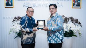 Bertempat di Kantor Kementerian Transmigrasi (Kementrans), Kalibata, Jakarta, 3 Desember 2025, Wakil Menteri Transmigrasi Viva Yoga Mauladi menerima kunjungan kerja Bupati Gorontalo Utara Thariq Modanggu. Banyak hal yang dibahas dalam pertemuan itu. 