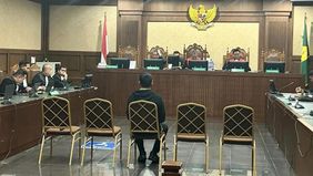 Mantan Panitera Muda Perdata Pengadilan Negeri (PN) Jakarta Utara, Wahyu Gunawan, dijatuhi hukuman 11 tahun dan 6 bulan penjara terkait dugaan suap dalam putusan lepas (ontslag) perkara korupsi fasilitas ekspor crude palm oil (CPO) untuk periode 2023