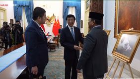 Presiden Prabowo Subianto dan Ketua Majelis Permusyawaratan Rakyat China, Wang Huning, membicarakan tentang Rio, anak panda yang lahir di Indonesia.