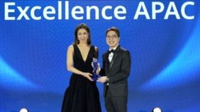 dr. Richard Lee berhasil meraih penghargaan keren Asia Pasifik trofi Prestige Excellence APAC Award, sebagai dokter yang konsisten mengedukasi publik.
