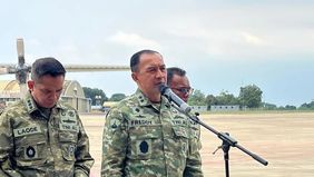 Kepala Pusat Penerangan (Kapuspen) Mabes TNI Mayjen TNI (Mar) Freddy Ardianzah menyampaikan bahwa hingga saat ini TNI telah menyalurkan total 1.547,34 ton bantuan logistik bagi warga terdampak banjir di wilayah Sumatera.