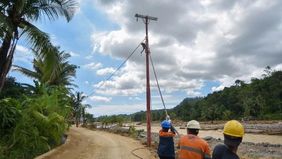 Kementerian Energi dan Sumber Daya Mineral (ESDM) melaporkan perkembangan pemulihan jaringan listrik di sejumlah wilayah yang terdampak banjir bandang dan tanah longsor di Aceh, Sumatera Utara, serta Sumatera Barat. Hingga saat ini, pemulihan kelistr