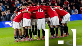 Hasil imbang ini membuat Manchester United menempati peringkat kedelapan klasemen sementara Liga Inggris dengan 22 poin dari 14 pertandingan, sedangkan West Ham belum beranjak dari zona degradasi, tepatnya di posisi 18 dengan 12 poin.