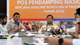 Menteri Pertahanan Sjafrie Sjamsoeddin menyampaikan bahwa pihaknya telah menyiapkan armada helikopter medis untuk mengantisipasi berbagai penyakit yang berpotensi muncul setelah banjir bandang dan tanah longsor melanda sejumlah wilayah di Sumatera.