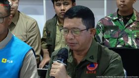  Kepala Badan Nasional Penanggulangan Bencana (BNPB), Suharyanto, menyampaikan perkembangan terkini mengenai kondisi akses komunikasi dan pasokan listrik di wilayah yang terdampak banjir di Sumatera Utara (Sumut)
