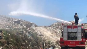 Gubernur Bali Wayan Koster resmi menyampaikan kepada Pemerintah Kota Denpasar dan Pemerintah Kabupaten Badung bahwa Tempat Pembuangan Akhir (TPA) Suwung akan ditutup sepenuhnya mulai 23 Desember 2025. 