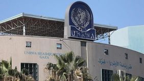 Badan PBB untuk Pengungsi Palestina di Timur Dekat (UNRWA) melaporkan pasukan Israel dalam jumlah besar menyerbu kantornya di Sheikh Jarrah, Yerusalem Timur, pada Senin, 8 Desember 2025 dini hari.