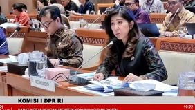 Meutya mengeklaim, 95 persen BTS di Sumatra Utara sudah mulai pulih. Untuk di Sumatra Barat mencapai 97-98 persen.