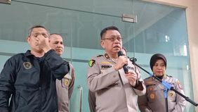 Rumah Sakit Polri Kramat Jati menyiagakan 11 tim dokter forensik untuk proses identifikasi para korban kebakaran Ruko Terra Drone di kawasan Kemayoran, Jakarta Pusat.