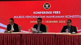 Majelis Kehormatan Mahkamah Konstitusi (MKMK) menegaskan bahwa kedudukan Suhartoyo sebagai Ketua Mahkamah Konstitusi (MK) yang menggantikan Anwar Usman adalah sah, menanggapi beredarnya isu yang mempertanyakan mekanisme pengangkatannya pasca-putusan.