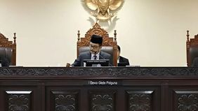 Majelis Kehormatan Mahkamah Konstitusi (MKMK) memutuskan bahwa Hakim Konstitusi Arsul Sani tidak terbukti melakukan pemalsuan ijazah doktoral, seperti isu yang belakangan ramai diperbincangkan.