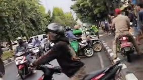 Seorang lainnya terluka.