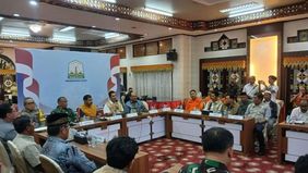 Gubernur Aceh, Muzakir Manaf atau Mualem, resmi memperpanjang status keadaan tanggap darurat bencana hidrometeorologi di Aceh hingga dua pekan ke depan.