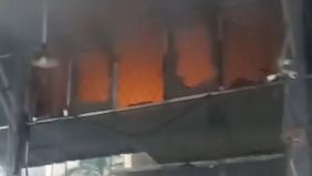 Suku Dinas Penanggulangan Kebakaran dan Penyelamatan (Gulkarmat) Jakarta Utara dan Kepulauan Seribu mengerahkan sebanyak 45 personel untuk menanggulangi kebakaran yang terjadi pada sebuah ruko di Jalan Vikamas Timur, Kelurahan Kapuk Muara.