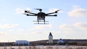 Sebanyak enam personel pasukan penjaga perdamaian asal Bangladesh dilaporkan meninggal dunia, sementara delapan lainnya mengalami luka-luka akibat serangan drone yang dilakukan kelompok teroris terhadap markas Perserikatan Bangsa-Bangsa (PBB) di wila