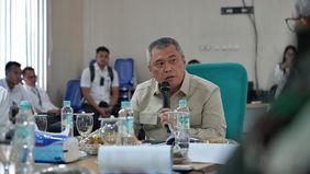 Menteri Perhubungan Dudy Purwagandhi meninjau dan memastikan kesiapan sejumlah simpul transportasi di Provinsi Jawa Tengah guna menghadapi masa libur Nataru 2025/2026, Minggu, 14 Desember 2025. 