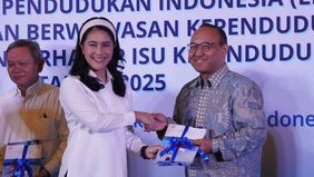 Melakukan pembangunan suatu daerah tidak hanya membangun infrastruktur tetapi juga melihat dinamika kependudukan (jumlah, struktur umur, persebaran, kualitas sumber daya manusia, serta mobilitas) sebagai dasar dalam perumusan kebijakan.
