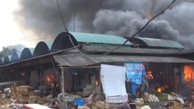 Pemerintah Provinsi (Pemprov) DKI Jakarta akan membentuk tim investigasi bersama dinas terkait untuk mengusut penyebab pasti kebakaran yang terjadi di Pasar Induk Kramat Jati, Jakarta Timur, Senin, 15 Desember 2025 pagi.