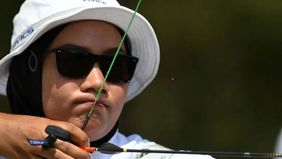 Tim recurve beregu putri Indonesia berhasil mempersembahkan medali emas pertama cabang olahraga panahan SEA Games Thailand 2025 di Football Field 1, Bang Kapi, Bangkok, Rabu, 17 Desember 2025.