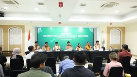 Badan Amil Zakat Nasional (BAZNAS) RI menegaskan komitmennya untuk memfokuskan bantuan kemanusiaan bagi wilayah Sumatra menjelang bulan suci Ramadhan. 