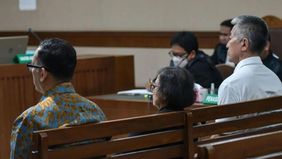 Pengadilan Tindak Pidana Korupsi pada Pengadilan Negeri Jakarta Pusat menjatuhkan vonis pidana penjara kepada tiga terdakwa dalam perkara dugaan korupsi pemberian fasilitas kredit oleh Lembaga Pembiayaan Ekspor Indonesia (LPEI) periode 2015&ndash;2018, den