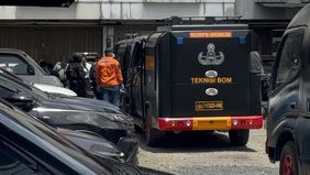 Kepolisian Resor Kota Besar (Polrestabes) Bandung memastikan bahwa benda mencurigakan yang sebelumnya diduga sebagai bom dan ditemukan di depan Gereja Kristen Protestan Simalungun (GKPS), kawasan Kosambi, Kota Bandung, tidak mengandung bahan peledak 