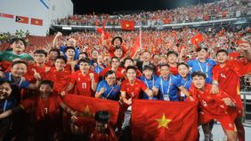 Vietnam berhasil meraih emas setelah mengalahkan tuan rumah Thailand di cabang olahraga (cabor) Sepakbola dengan skor 3-2 di Stadion Rajamangala pada Kamis malam, 18 Desember 2025.