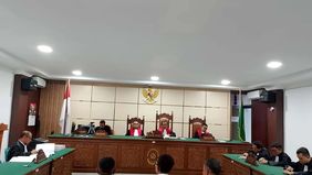 Jaksa Penuntut Umum (JPU) Kejaksaan Negeri Lhokseumawe, Provinsi Aceh, menuntut tiga terdakwa perkara tindak pidana korupsi pembangunan rumah susun mahasiswa (rusunawa) dengan hukuman masing-masing 18 bulan penjara.