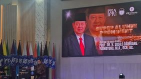 Presiden ke-6 Republik Indonesia (2004-2014) Jenderal (Purn) Prof. Dr. H. Susilo Bambang Yudhoyono MA, GCB, AC dinobatkan sebagai Super Alumni Prominent IPB University dalam acara penganugerahan 100 alumni terkemuka (Top 100 Alumni Prominent).