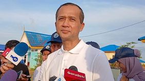 Tim Ekspedisi Patriot Kementerian Transmigrasi (Kementrans) memberikan pelatihan agrikultur kepada para transmigran lokal di kawasan Rempang Eco City, Batam, Kepulauan Riau. 