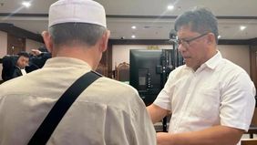 Direktur Utama PT Eksploitasi dan Industri Hutan (Inhutani) V periode 2021&ndash;2025, Dicky Yuana Rady, didakwa menerima suap sebesar 199 ribu dolar Singapura atau setara Rp2,55 miliar (kurs Rp12.800 per dolar Singapura).