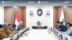 Wakil Menteri Investasi dan Hilirisasi/Wakil Kepala Badan Koordinasi Penanaman Modal (BKPM) Todotua Pasaribu menerima audiensi PT Citadel Pacific Energitama bersama Citadel Pacific Ltd. di Kantor Kementerian Investasi dan Hilirisasi/BKPM, Rabu, 17 De