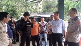 Kepolisian memastikan sepuluh sekolah di wilayah Depok, Jawa Barat, yang sebelumnya menerima ancaman bom dari pihak tak dikenal berada dalam kondisi aman setelah dilakukan pemeriksaan menyeluruh.