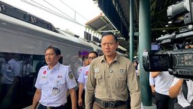 Menteri Koordinator Bidang Infrastruktur dan Pembangunan Kewilayahan Agus Harimurti Yudhoyono (AHY) bersama Direktur Utama PT Kereta Api Indonesia (KAI) Bobby Rasyidin menegaskan kesiapan operasional layanan kereta api.