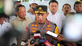 Kepala Kepolisian Negara Republik Indonesia (Kapolri) Jenderal Polisi Listyo Sigit Prabowo menyampaikan bahwa Polri menurunkan sekitar 147 ribu personel gabungan untuk mengamankan perayaan Natal 2025 dan Tahun Baru 2026 (Nataru).
