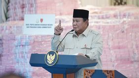 Presiden RI Prabowo Subianto memerintahkan jajarannya untuk menertibkan kawasan hutan tanpa pandang bulu demi kepentingan rakyat Indonesia. Siapa pun yang melanggar, harus ditindak.