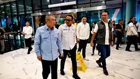 Menteri Perhubungan Dudy Purwagandhi memastikan layanan angkutan penyeberangan lintas Jawa&ndash;Sumatera berjalan lancar selama periode libur Natal 2025 dan Tahun Baru 2026.