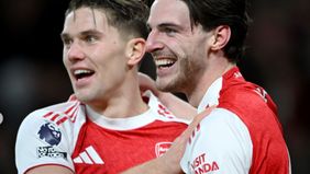 Arsenal begitu dominan di babak pertama ini setelah mereka melakukan 15 tembakan, namun sayangnya hanya satu gol yang tercipta. Di sisi lain, The Seagulls tak mampu melesatkan satu pun tembakan ke gawang Arsenal yang dijaga David Raya.