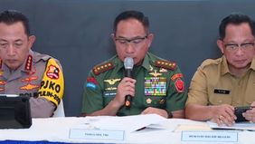 Tentara Nasional Indonesia (TNI) mengerahkan puluhan ribu personel dalam tahap rekonstruksi dan rehabilitasi pasca bencana di sejumlah wilayah Sumatera.