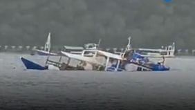 Peristiwa tenggelamnya kapal pinisi kembali terjadi di perairan Labuan Bajo. Kali ini, kapal wisata bernama Dewi Anjani dilaporkan karam di sekitar Dermaga Pink, kawasan Labuan Bajo, pada Senin, 29 Desember 2025 pagi.